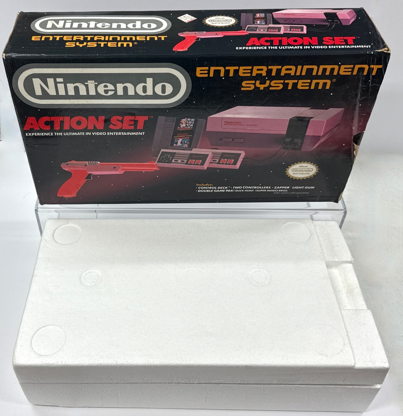 Nintendo NES entertainment system – action set – NEVER USED