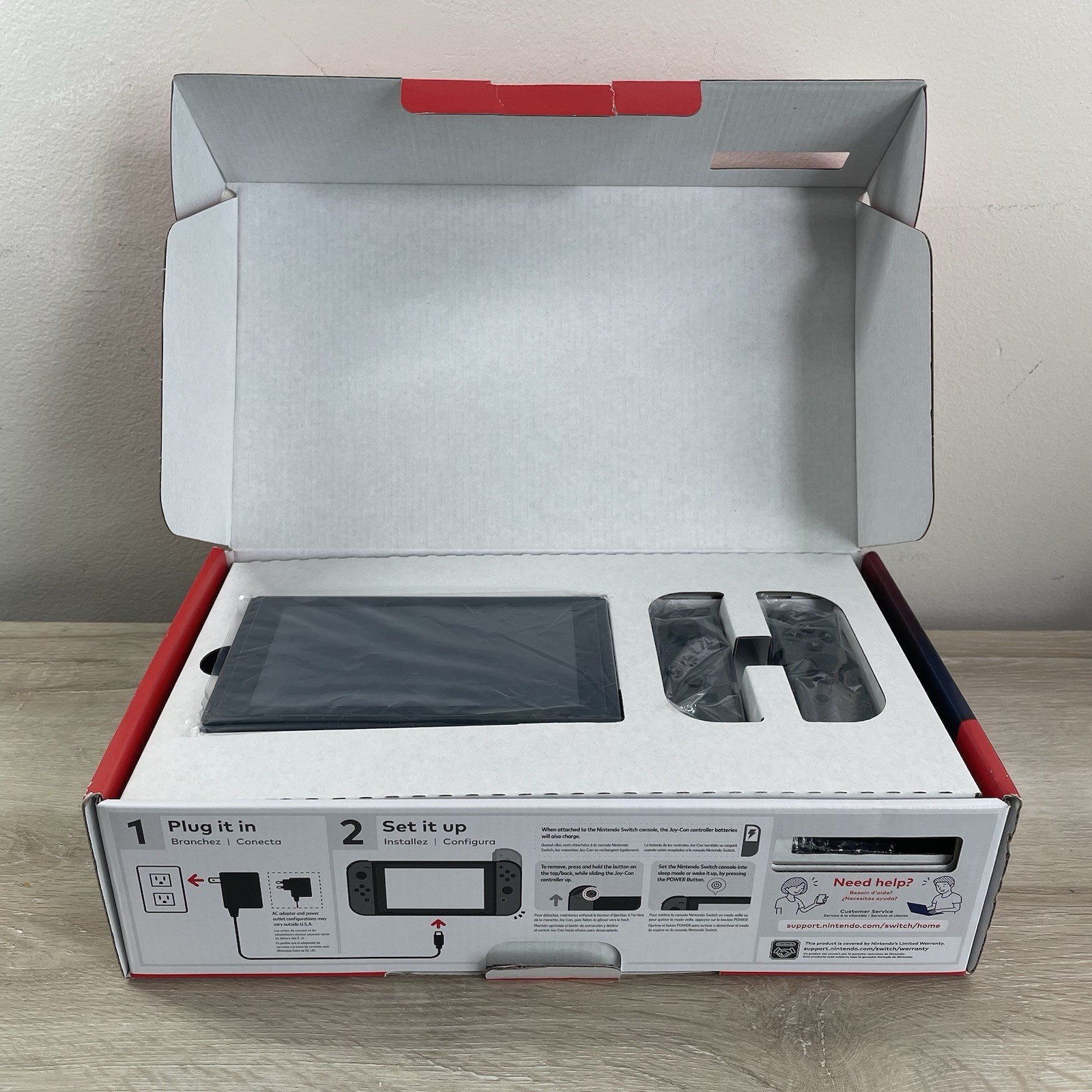 Nintendo Switch Console Bundle w/Gray Joy-Cons Complete In Box CIB – Excellent
