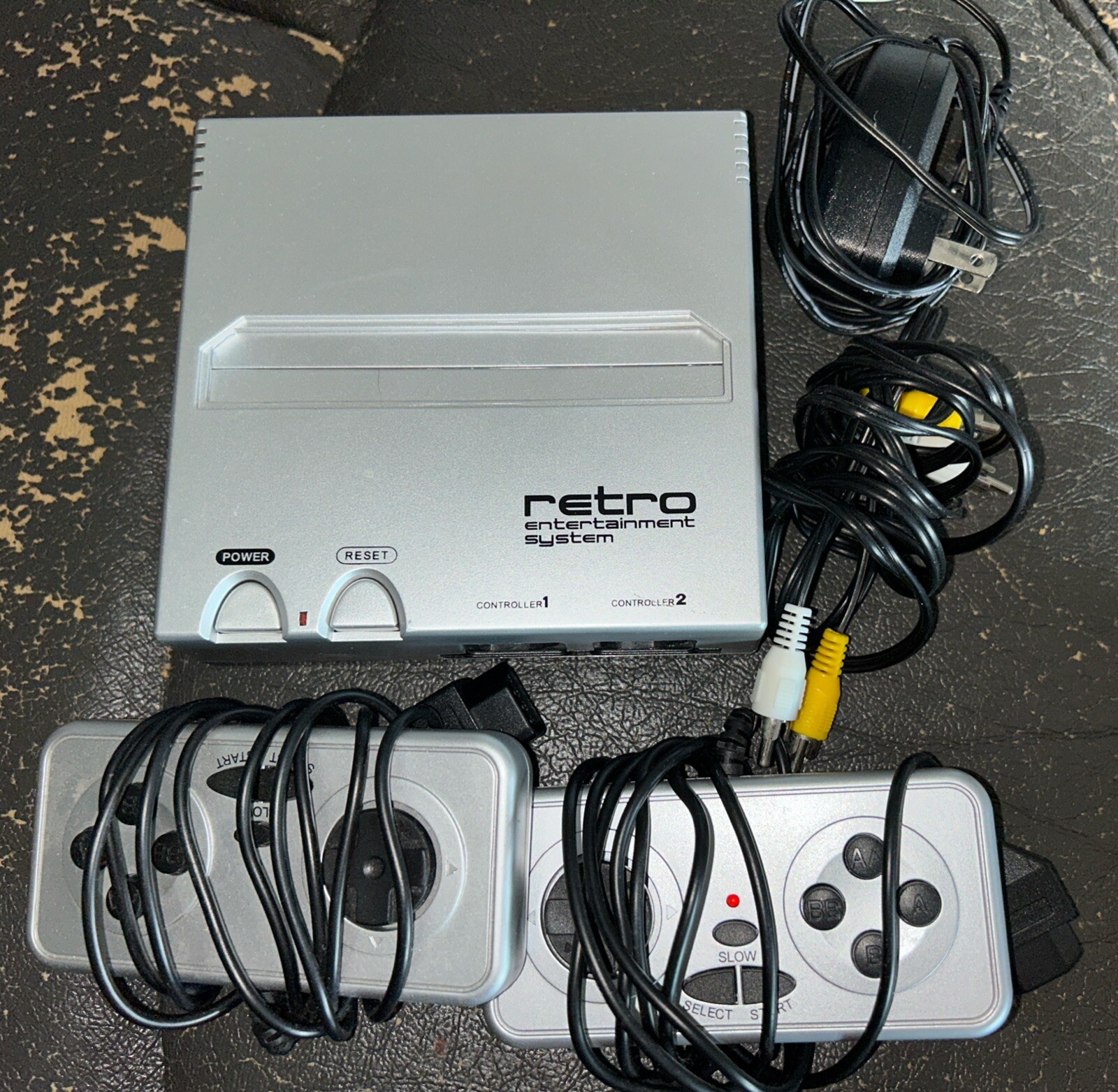 Retro-Bit Entertainment System – Silver & Black Console With – 2 Controllers