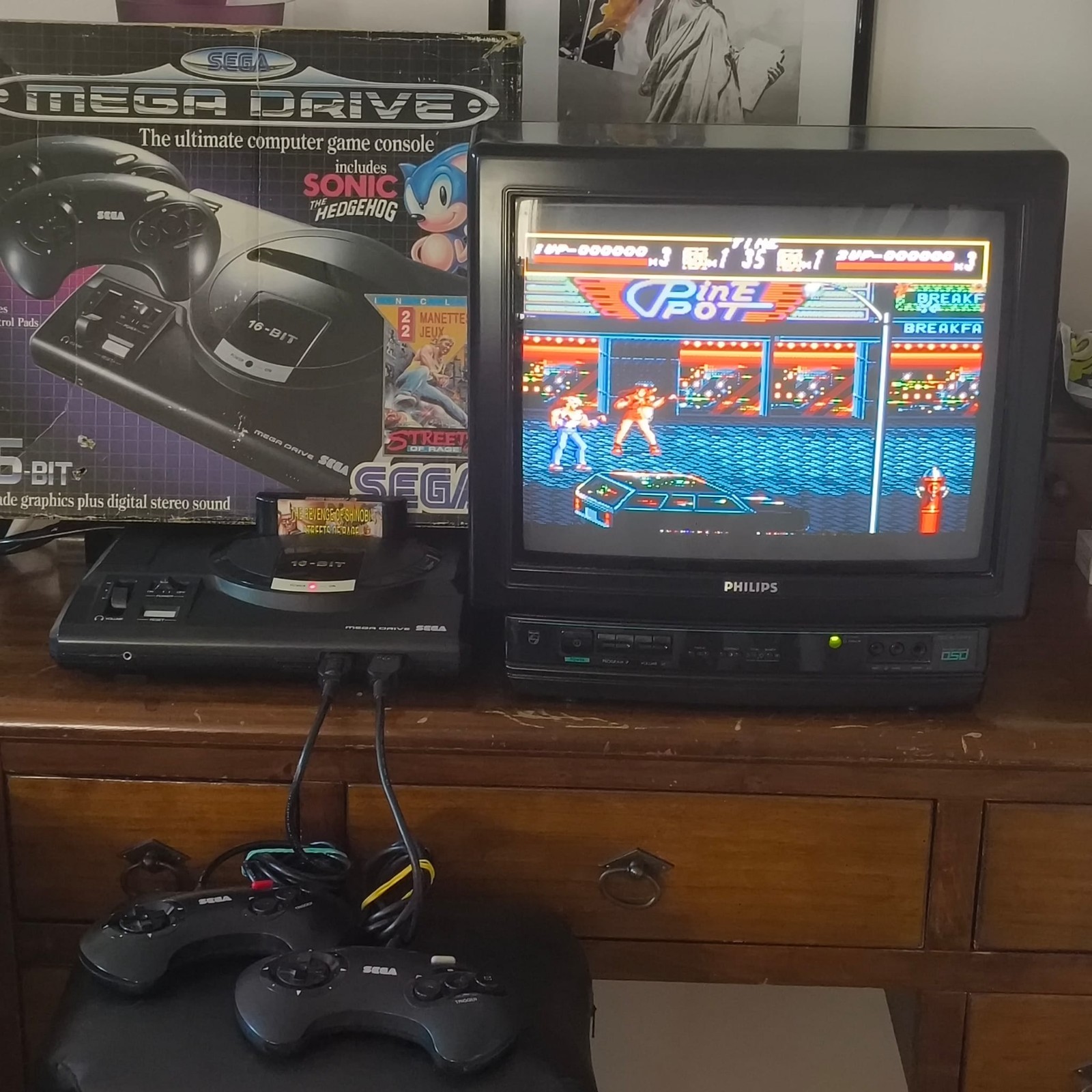 SEGA MEGA DRIVE CONSOLE – BUNDLE 2 CONTROLLERS + ACCESSORIES – COMPLETE TEST