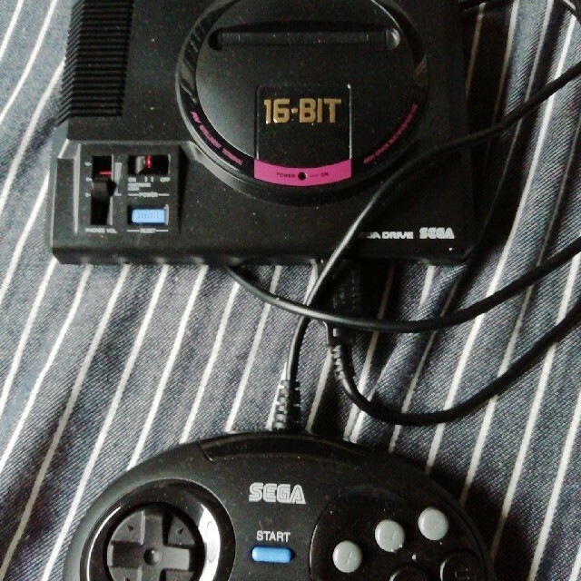 SEGA Mega Drive Mini Set 16 bit Game System Console Vintage HAA-2520 Controller