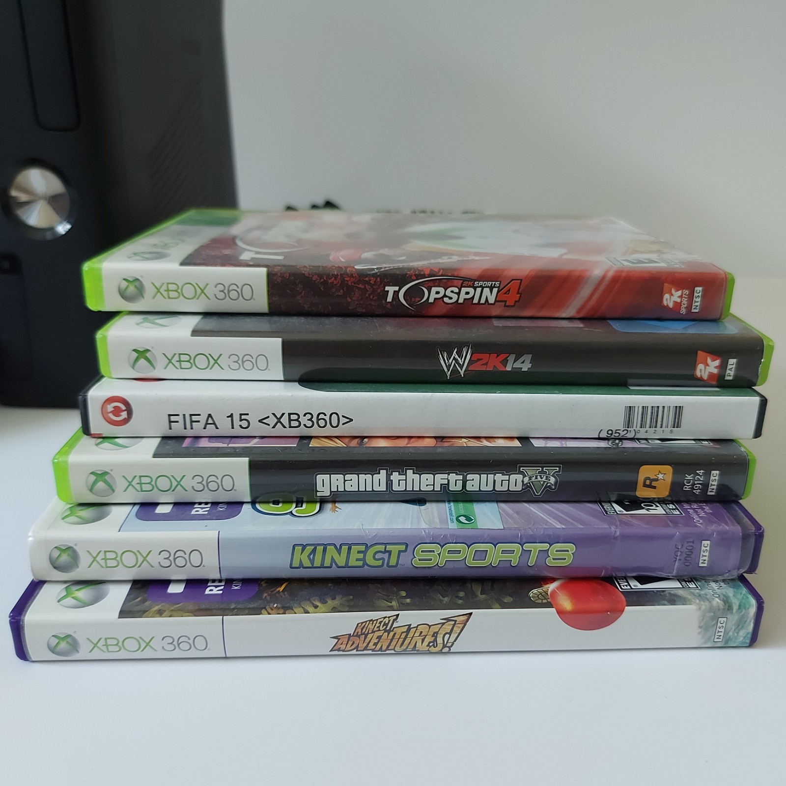 Microsoft Xbox 360 S 4GB Black Kinect Bundle w/ 2 Controllers & 6 games WORKING!