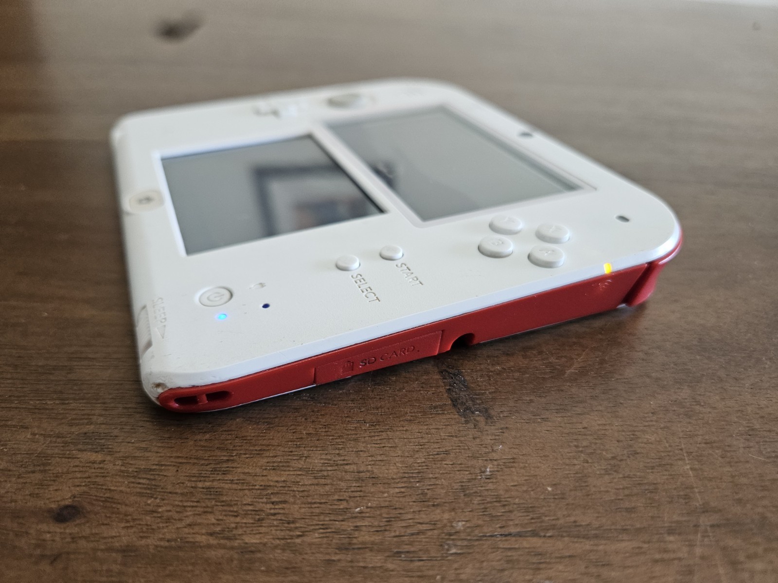 Nintendo 2DS Handheld Console White/Red *Tested Working W/Screen Cracks