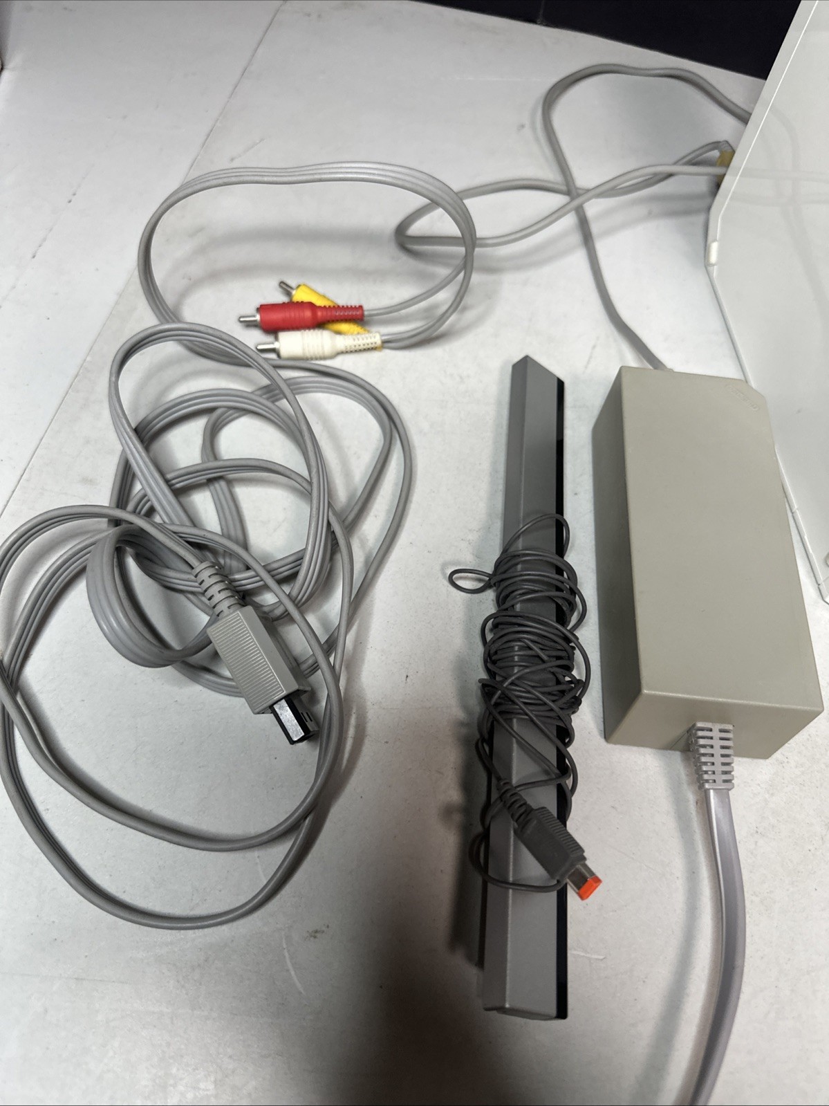 Nintendo Wii Bundle w/ 2 Remotes, Nunchuks, Cables
