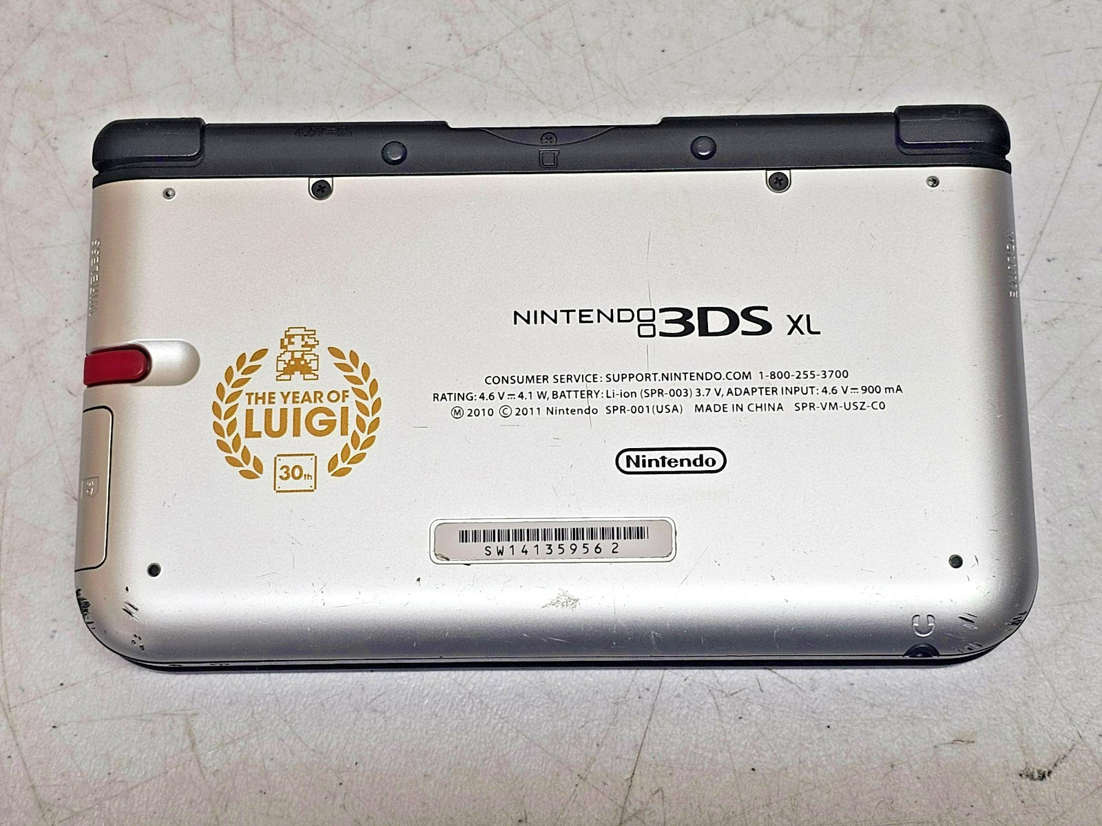 Nintendo 3DS XL Year of Luigi 30th Anniversary Edition