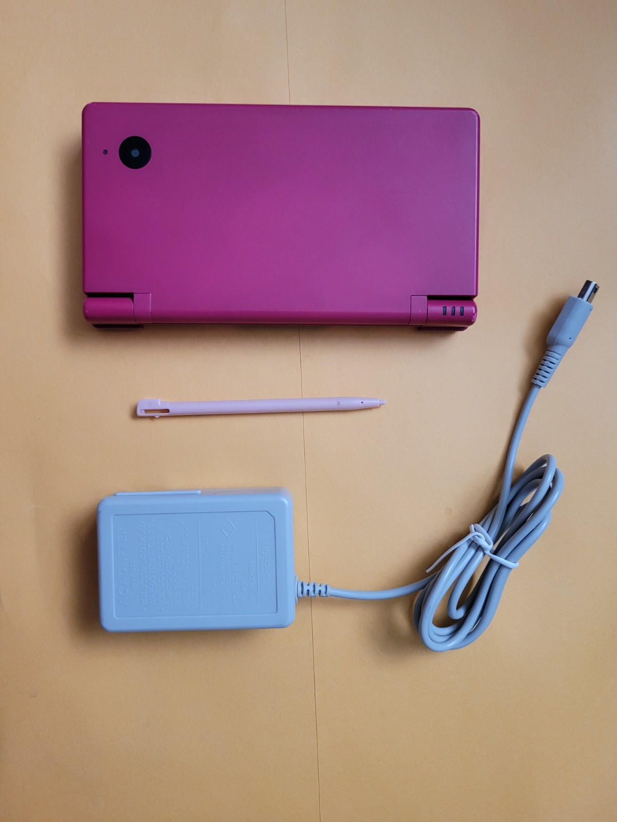 Nintendo DSi 256MB Pink Handheld System
