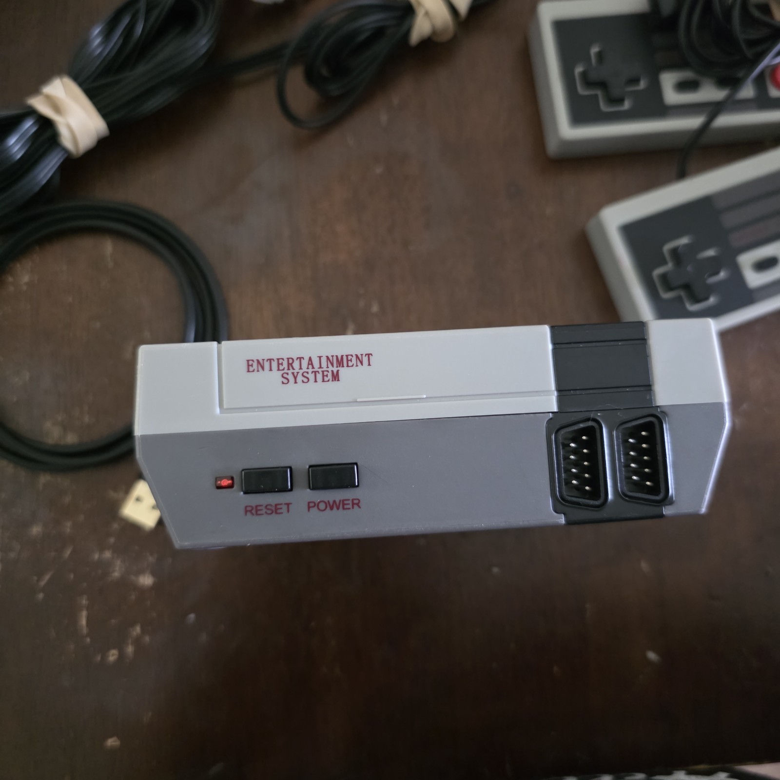 NES-Style Emulator Console w/ 30 Built-In Games + Controller – Plug & Play WORKS