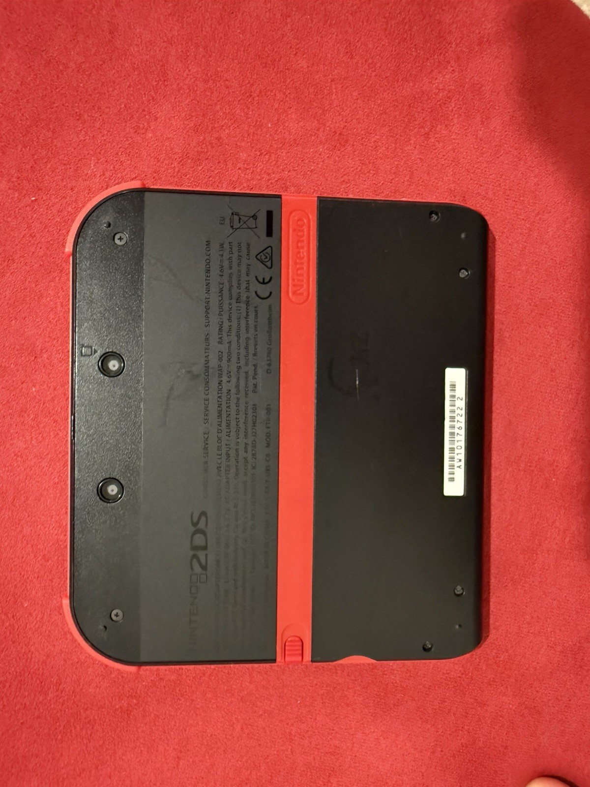 Nintendo 2DS – Crimson Red