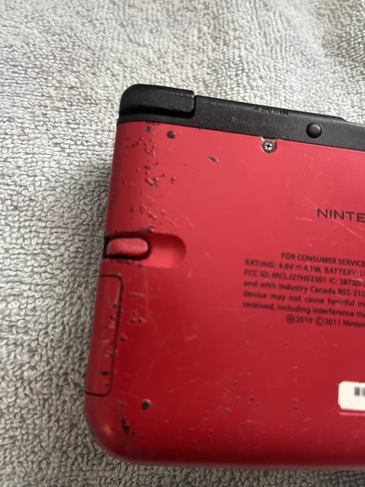 Nintendo 3DS XL Red/Black Handheld Console w/ Charger, Wi-Fi, 4GB NTSC-U/C