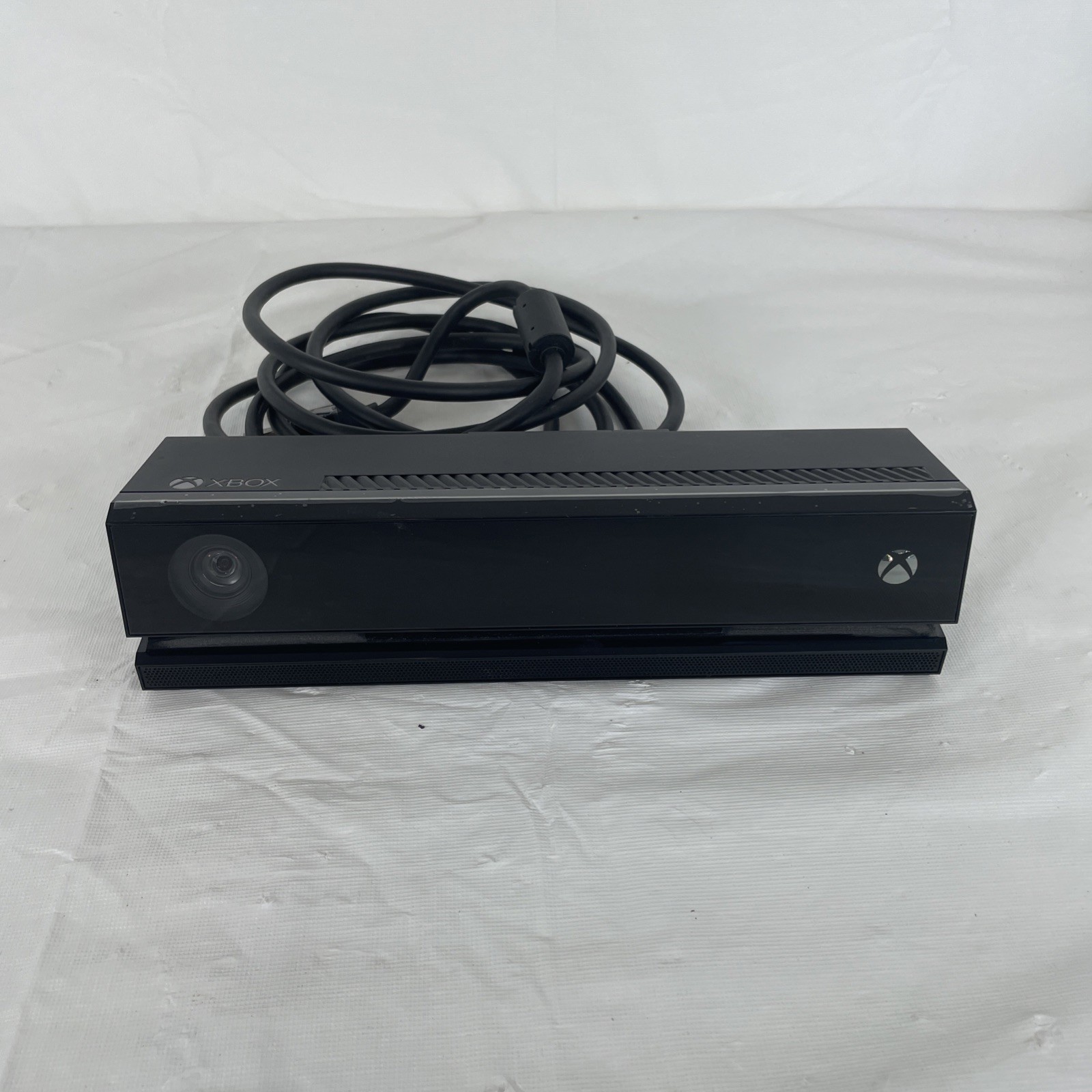 Xbox One w/ Kinect No Controller – Model 1540 – PARTS