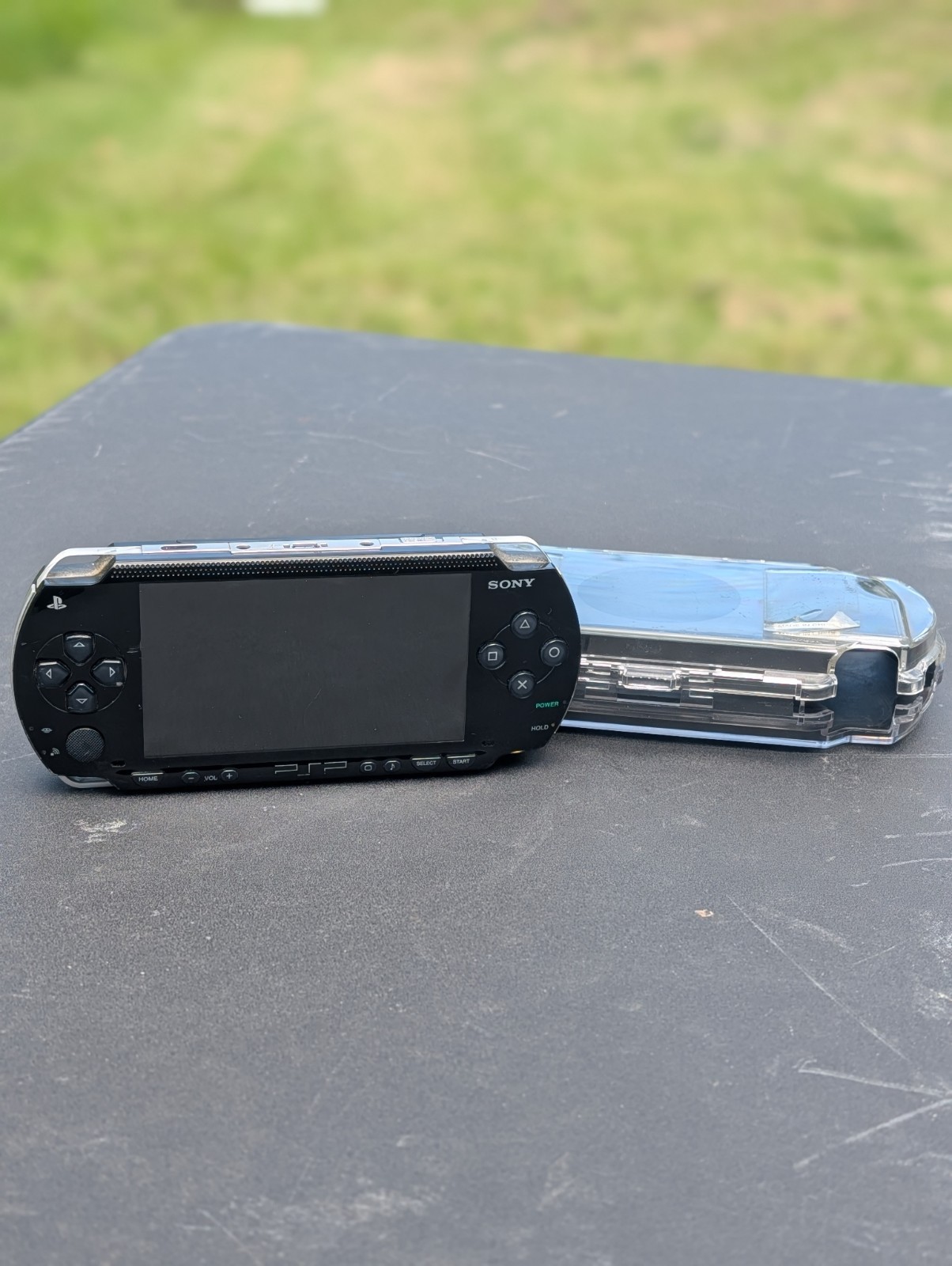 Sony PSP 1001 PlayStation Portable Console Black for Parts Repair/Powers On