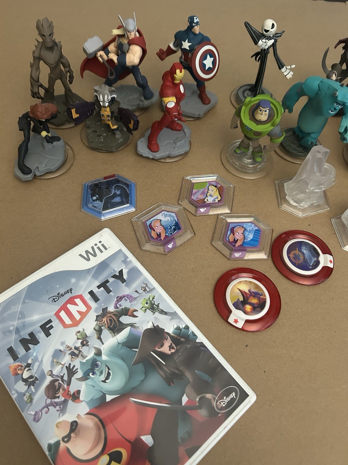 Wii Console Bundle – 1 Console, 2 Wiimotes, Nunchucks, Games And Accessories