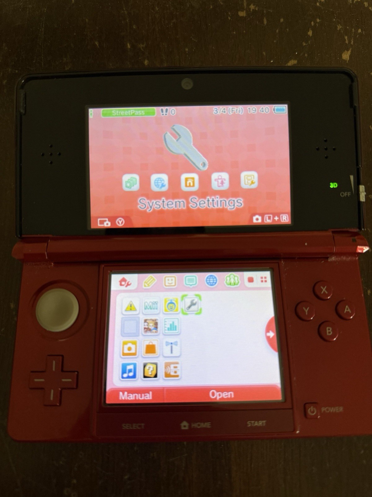 Nintendo 3DS Console Red Edition + 4 Pokemon Games/ 1 Non Pokemon Game