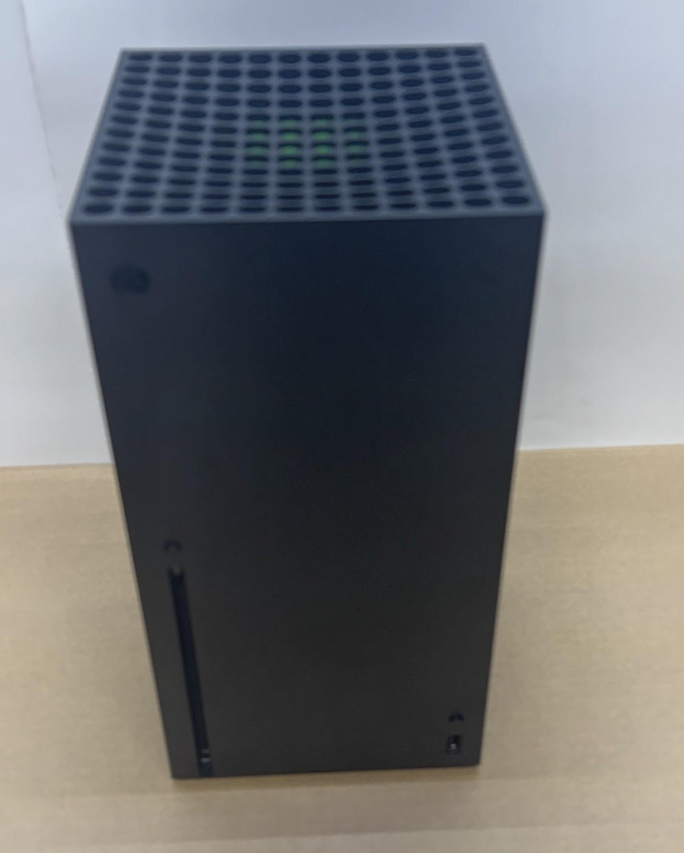 Xbox Series X 1TB Console with Xbox Wireless Controller 4K Gaming 120FPS 1882