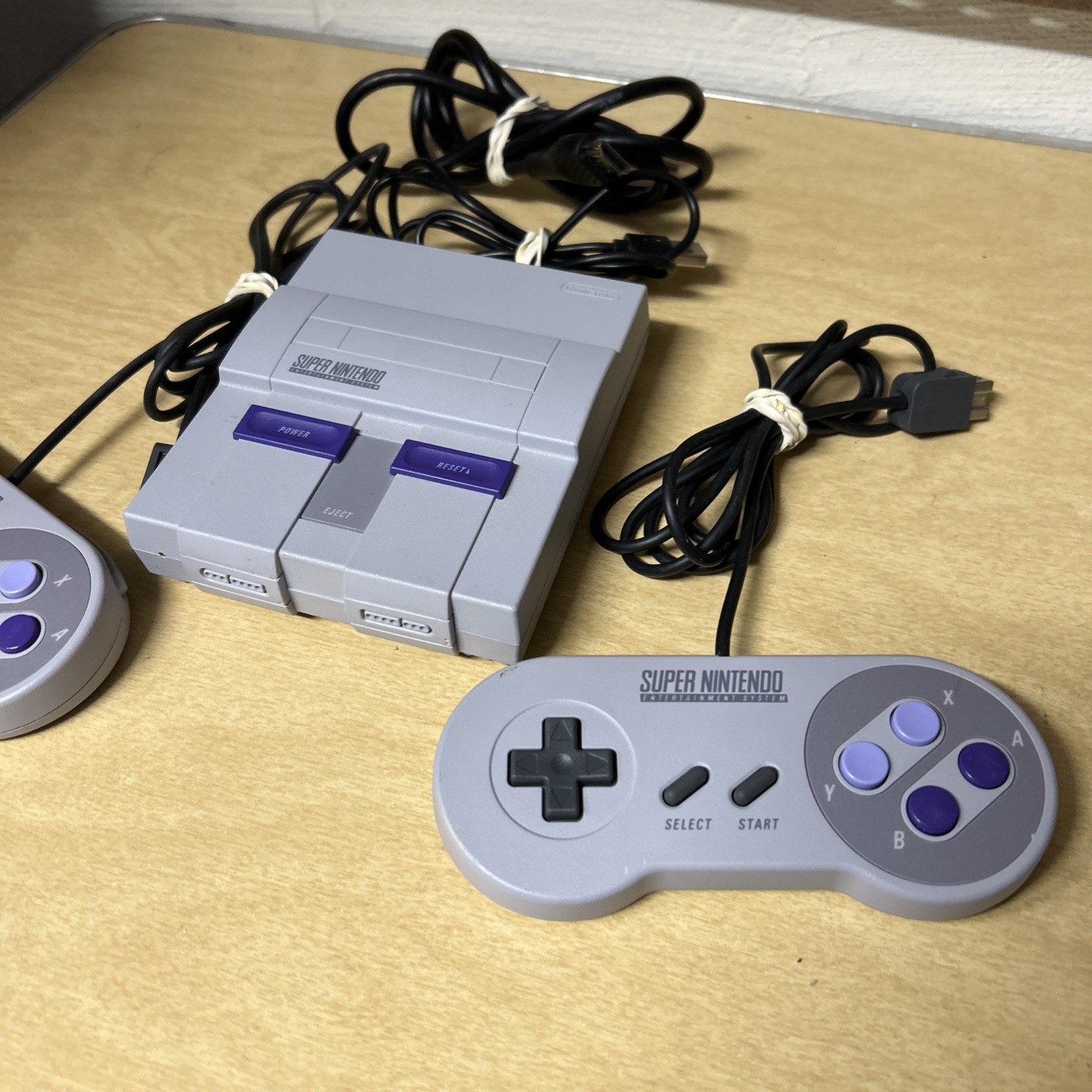 Nintendo Super NES Classic Edition Mini Video Game Console – Tested & Working