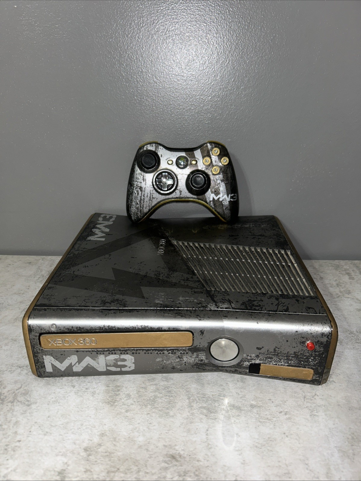 Call Of Duty Modern Warfare 3 MW3 Xbox 360 Console & Conteoller 320GB UPGRADED