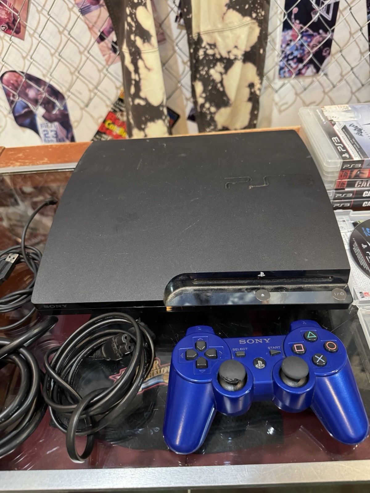 Sony PS3 Slim 320GB Console Bundle 7 Games