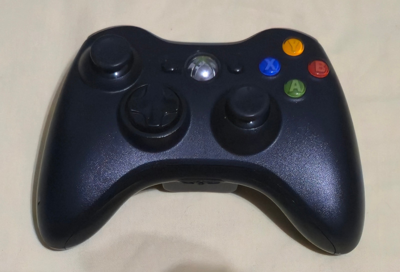 Microsoft Xbox 360 E 250GB Console System Black 1538 With Controller & Cables