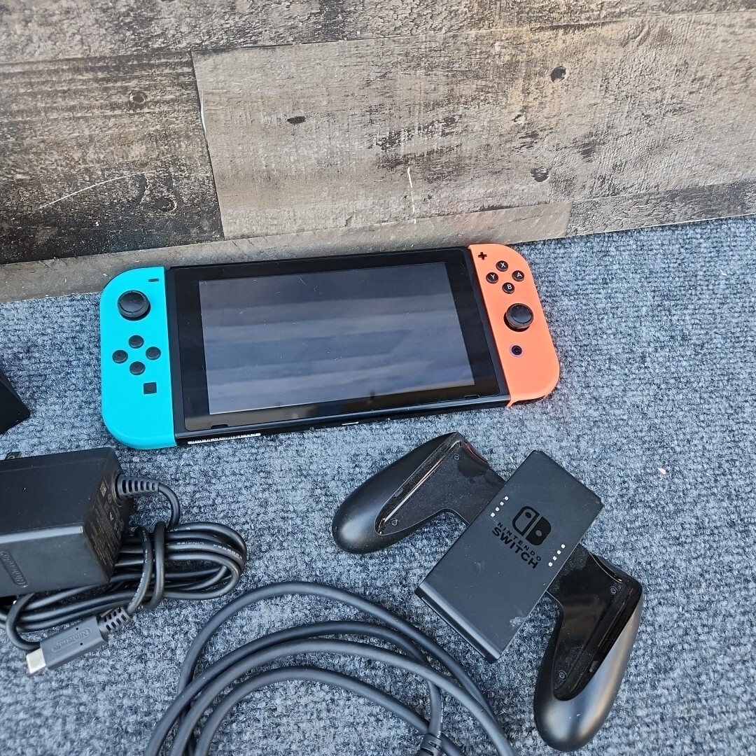 Nintendo Switch V1 Console System Dock Neon Joycons & Accs