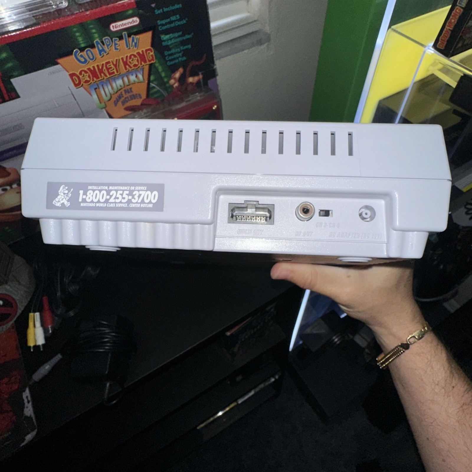 Super Nintendo SNES Console Game System! All Plugs And Two Controllers!