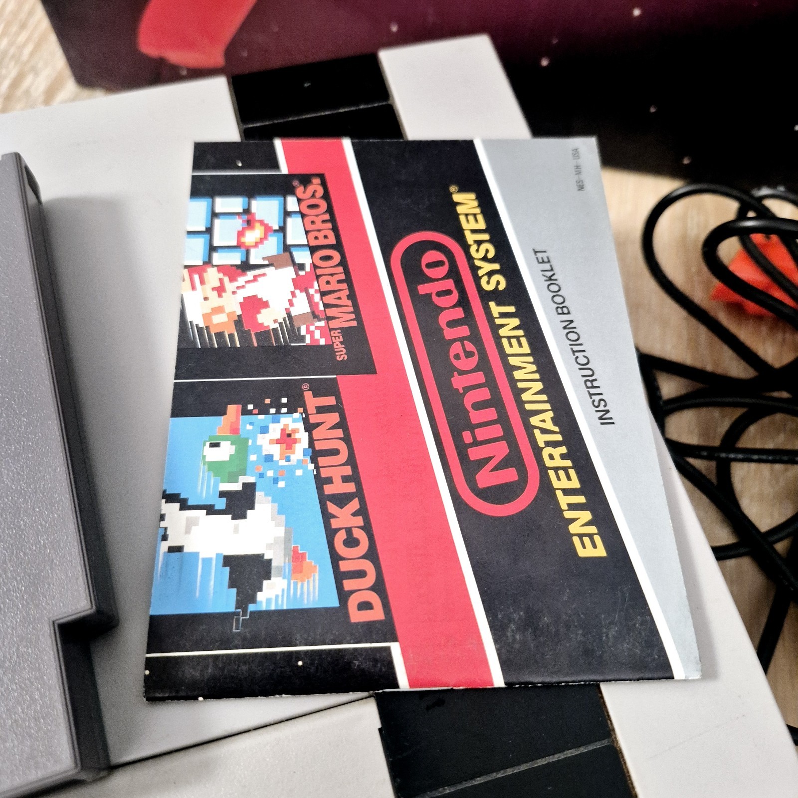 Nintendo NES Action Set Condole Orange Blaster in Original Box