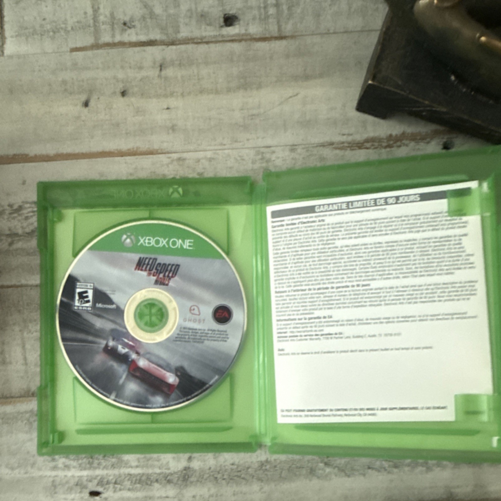 Microsoft Xbox One Black Console w/ 2 Controllers, Kinect, Power Supply, games
