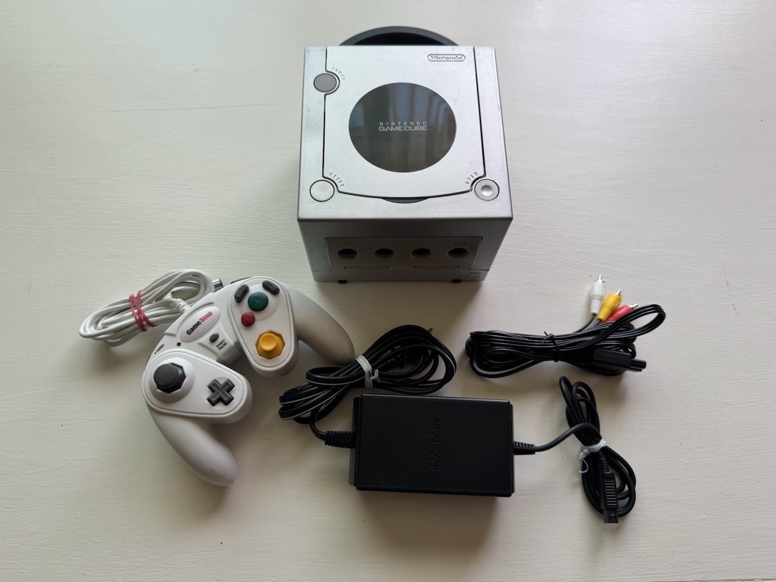 Nintendo GameCube Console Silver Bundle