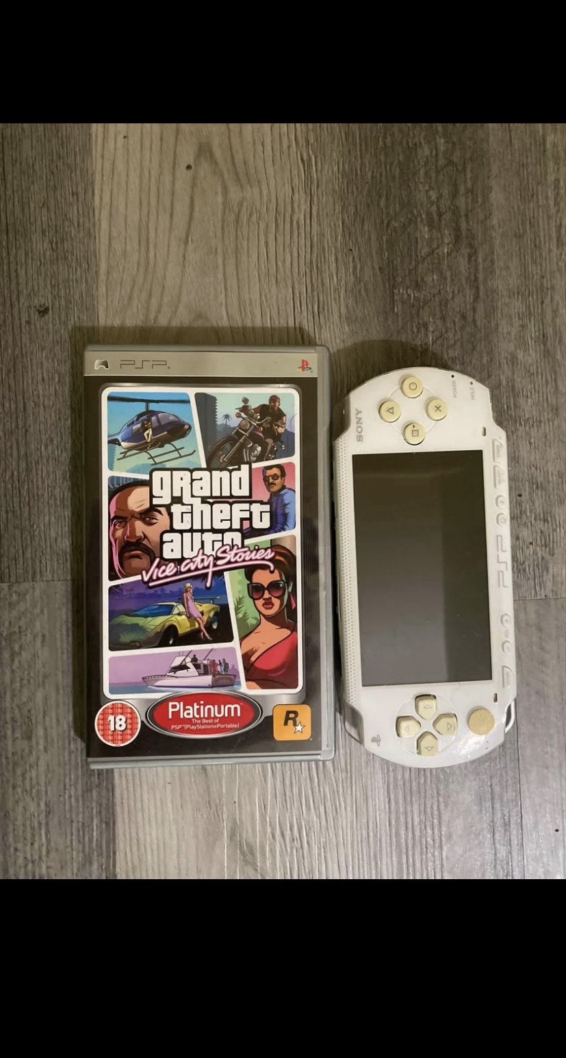 Sony PSP-1000 Handheld Game System