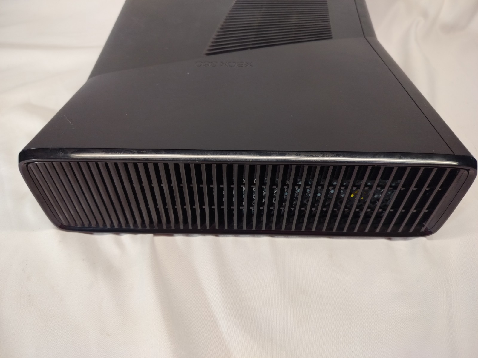 Microsoft Xbox 360 S Slim Model 1439 – Console & Kinect Bundle 4GB Tested