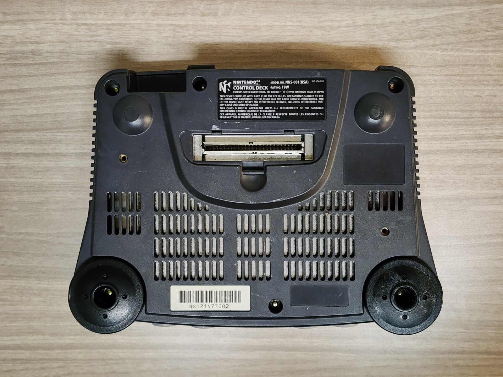 Nintendo 64 System 32MB Home Console – Charcoal Gray