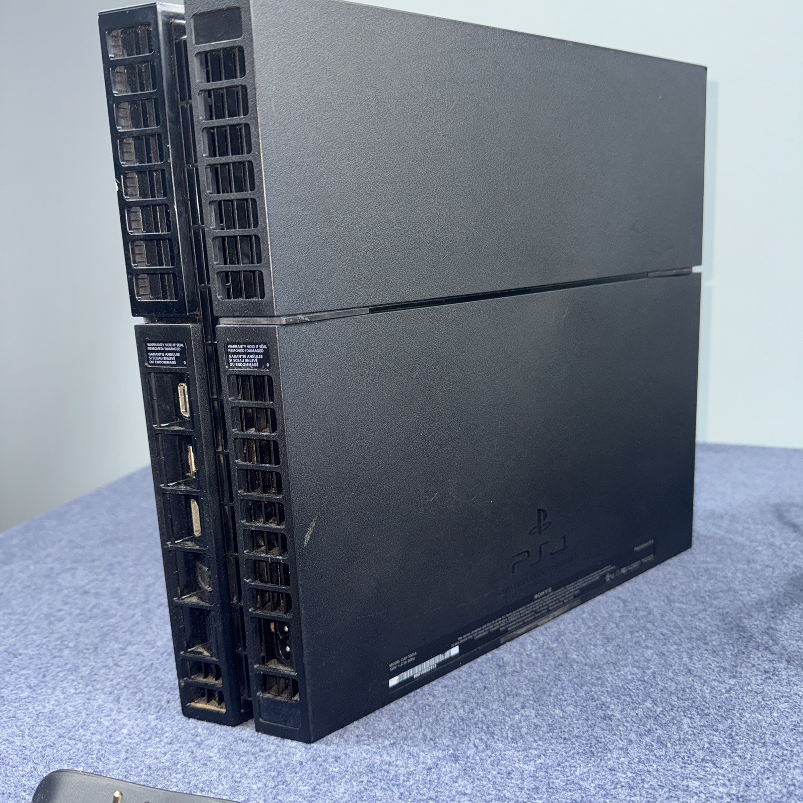 Sony PlayStation 4 500GB Console Bundle – Accesories Games PS4 CUH-1001A *READ*