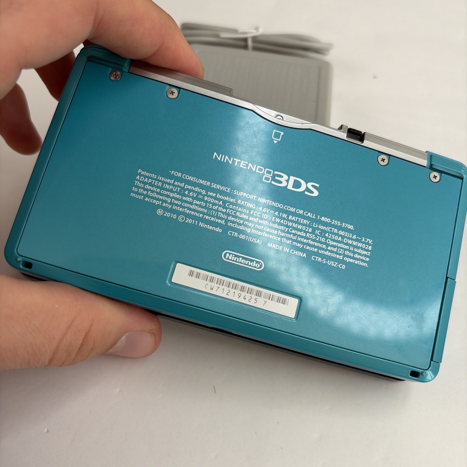 Nice! Nintendo 3DS Handheld Video Game Console Aqua Blue CTR-001 (USA) W Charger