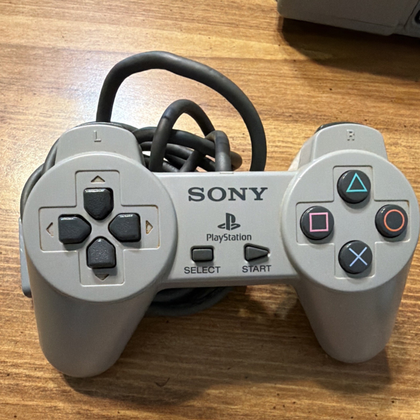 Sony PlayStation SCPH-7001 Gray Console NTSC-U/C Composite RCA DualShock 2 Cont…