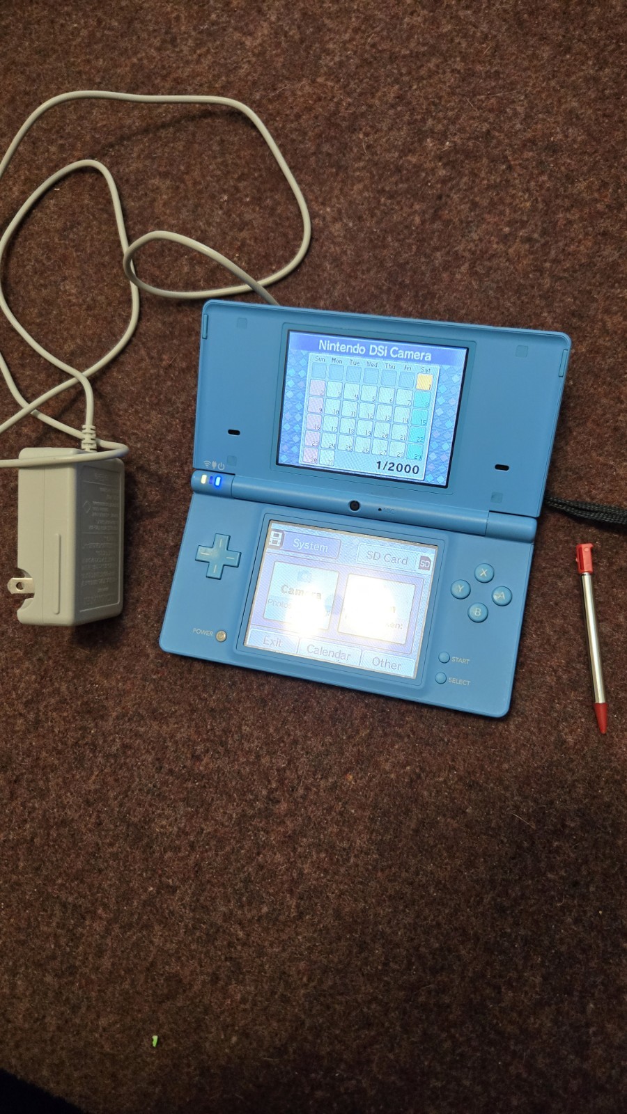 Nintendo DSi 2008 Blue With Charger Stylus And 1 Game
