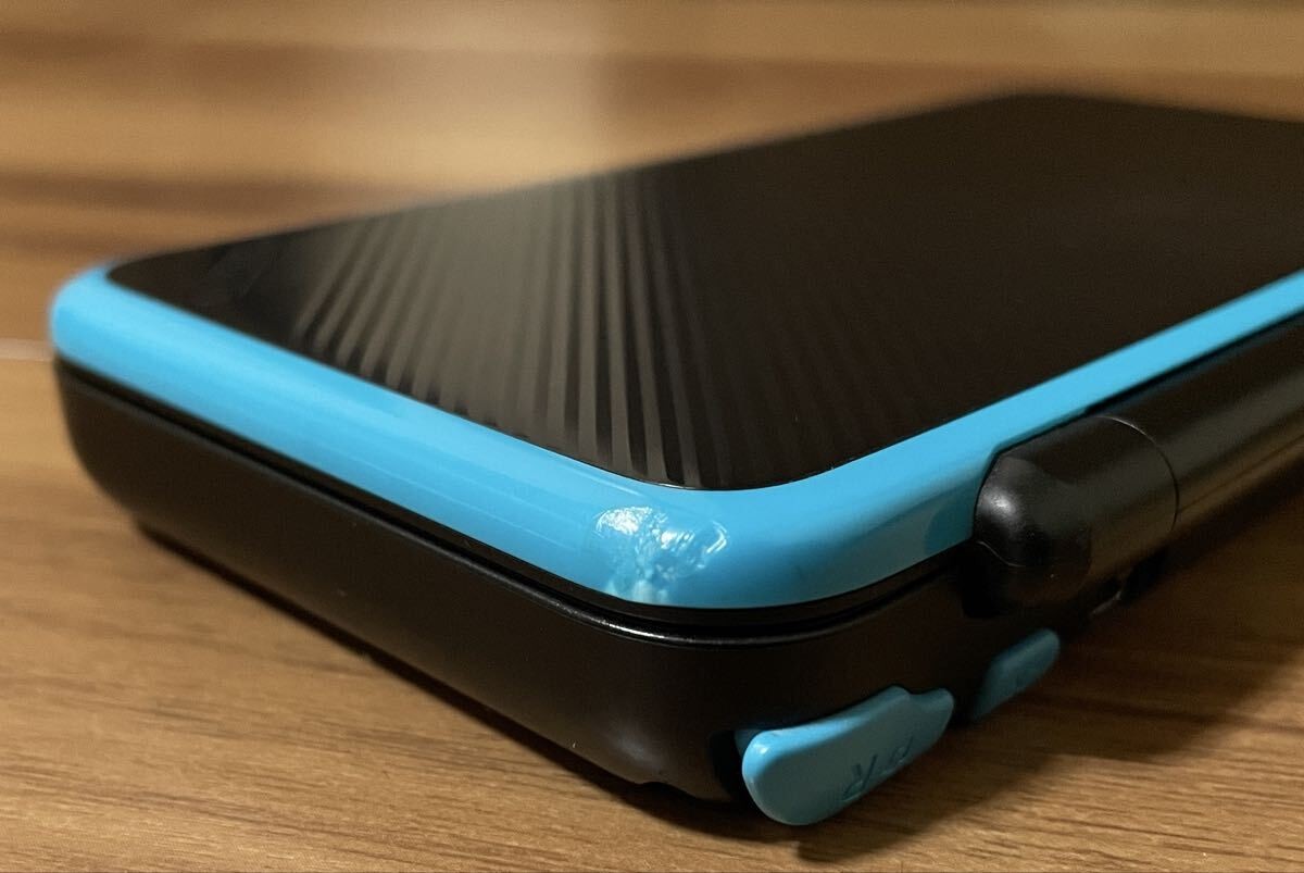 [Tested and Working] New Nintendo 2DS LL Black x Turquoise
