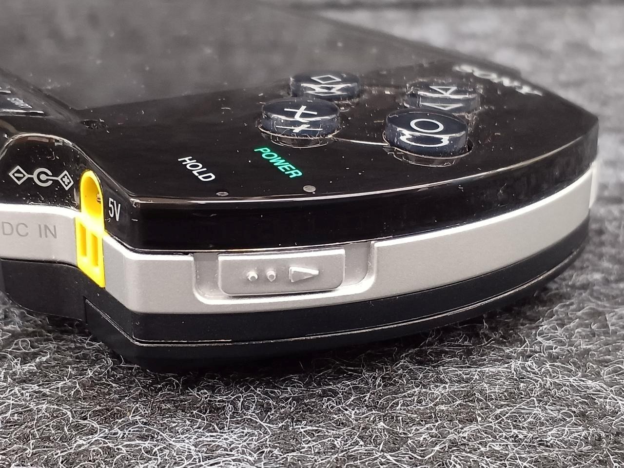 Sony PlayStation Portable PSP-1000 G1 Giga Pack Console Bundle A2391