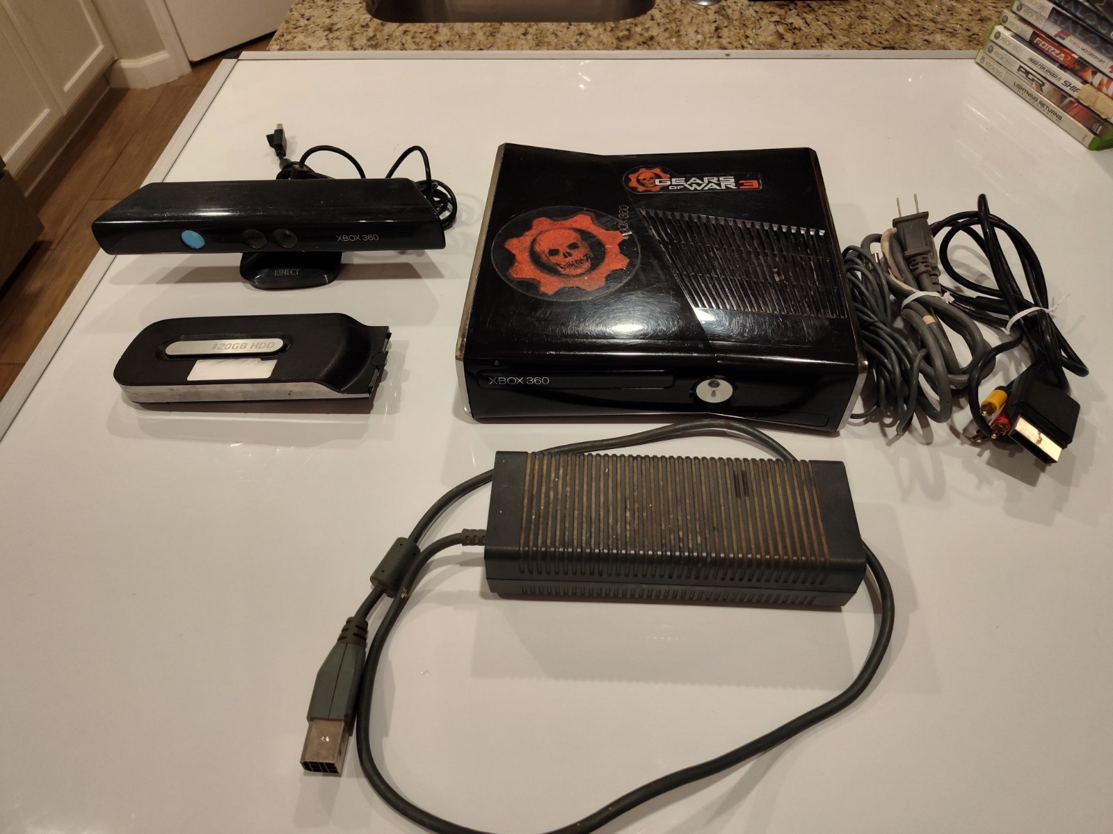 Microsoft Xbox 360 4GB Console With Peggle 2 Bundle- Black (L9V-00039)